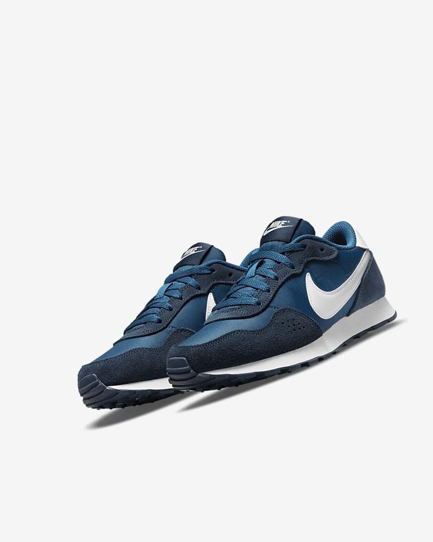 Navy / White Nike MD Valiant Girls' Shoes | CA_2638