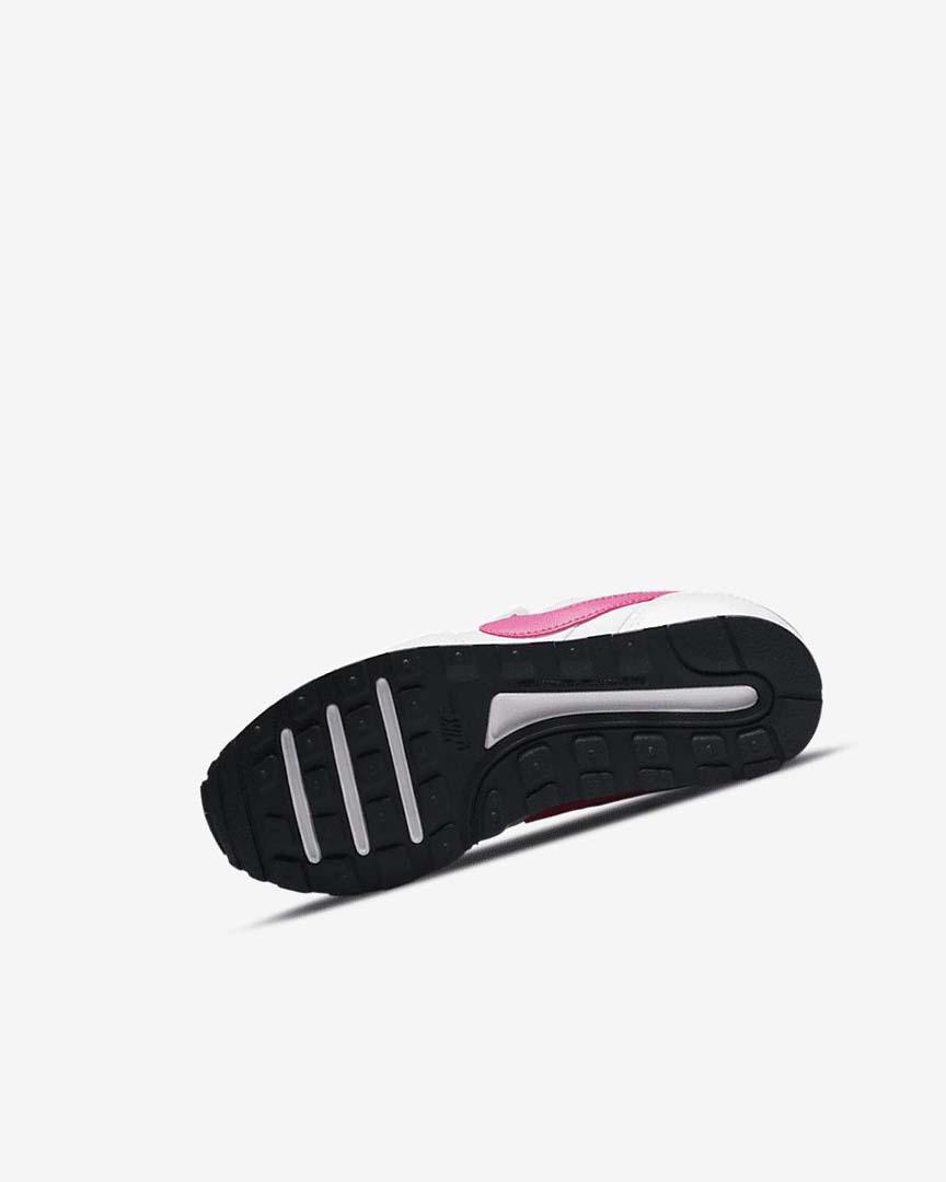 Platinum / Dark Grey / Pink Nike MD Valiant Boys' Shoes | CA_2477