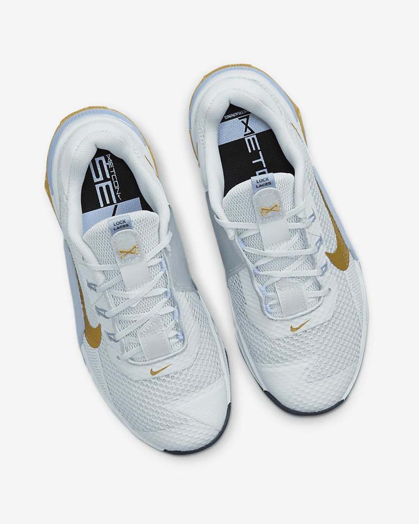 Platinum / Metal Gold Nike Metcon 7 Women's Training Shoes | CA_4602