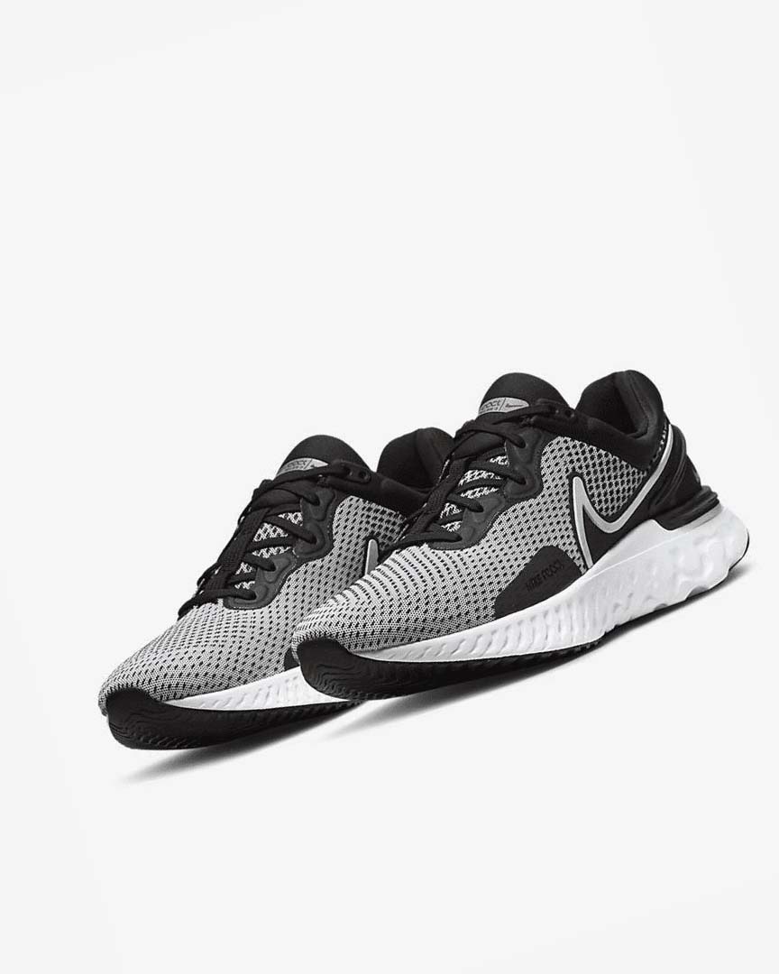 White / Black / Metal Silver / White Nike React Miler 3 Men's Running Shoes | CA_4720