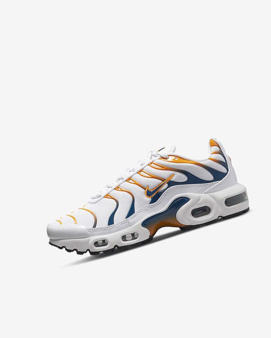 White / Black Nike Air Max Plus Boys\' Sneakers | CA_2222