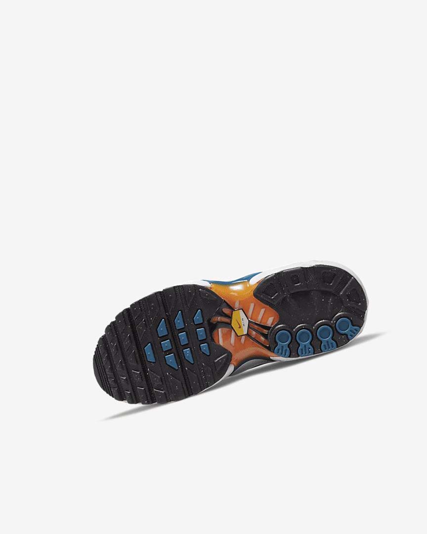 White / Black Nike Air Max Plus Boys' Sneakers | CA_4552