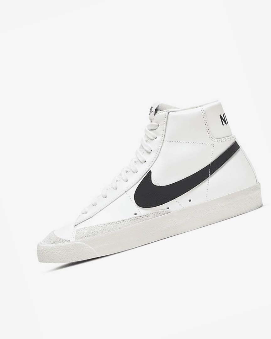 White / Black Nike Blazer Mid \'77 Vintage Men\'s Sneakers | CA_5315