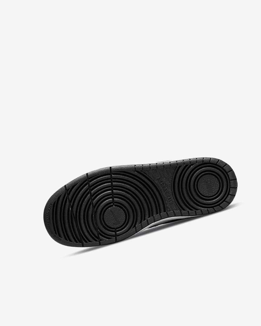 White / Black Nike Court Borough Low 2 Boys' Shoes | CA_5124
