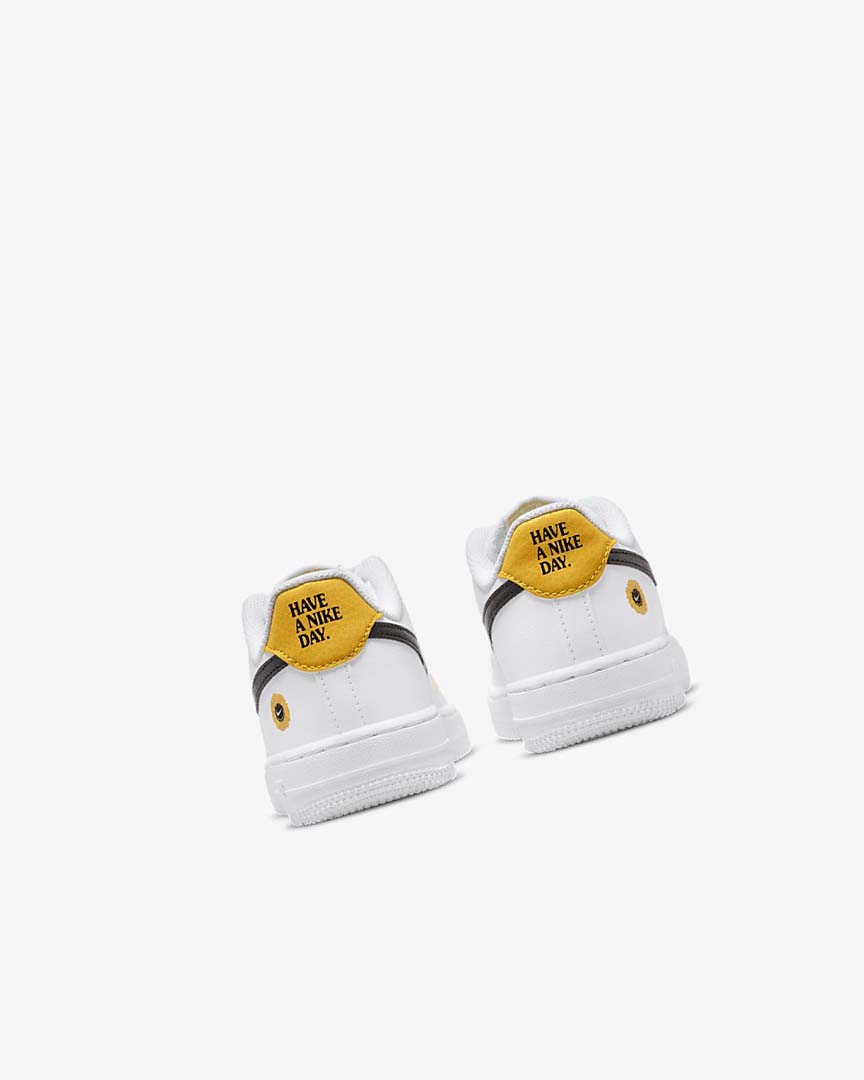 White / Black Nike Force 1 LV8 Girls' Shoes | CA_5543