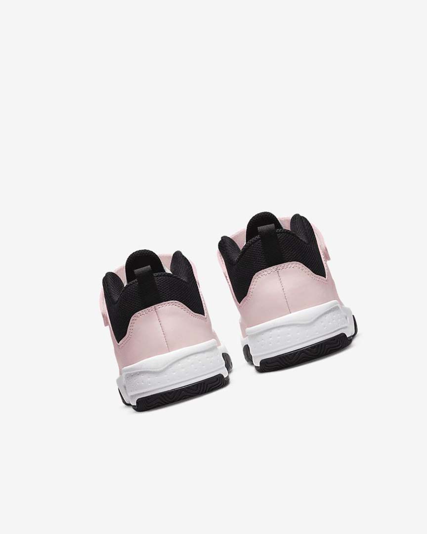 White / Black Nike Jordan Max Aura 3 Boys' Basketball Shoes | CA_5141