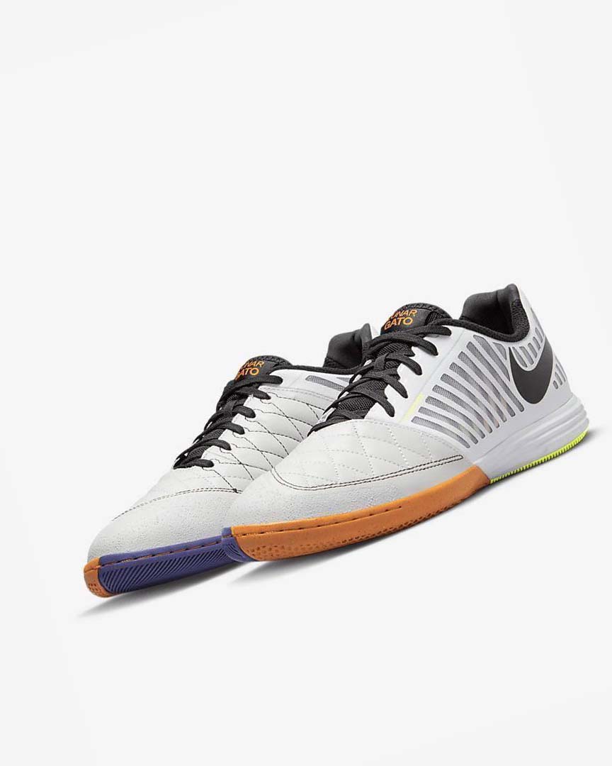 White / Deep Yellow / Black Nike Lunar Gato II IC Men's Soccer Shoes | CA_5377