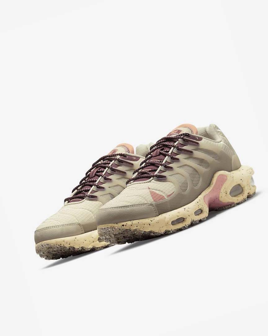 White / Deep Yellow Nike Air Max Terrascape Plus Men's Casual Shoes | CA_2691