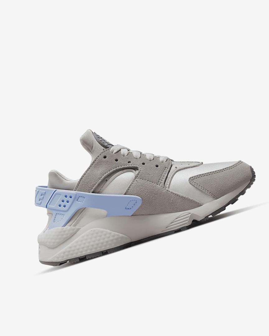 White / Grey Nike Air Huarache Women's Sneakers | CA_2698