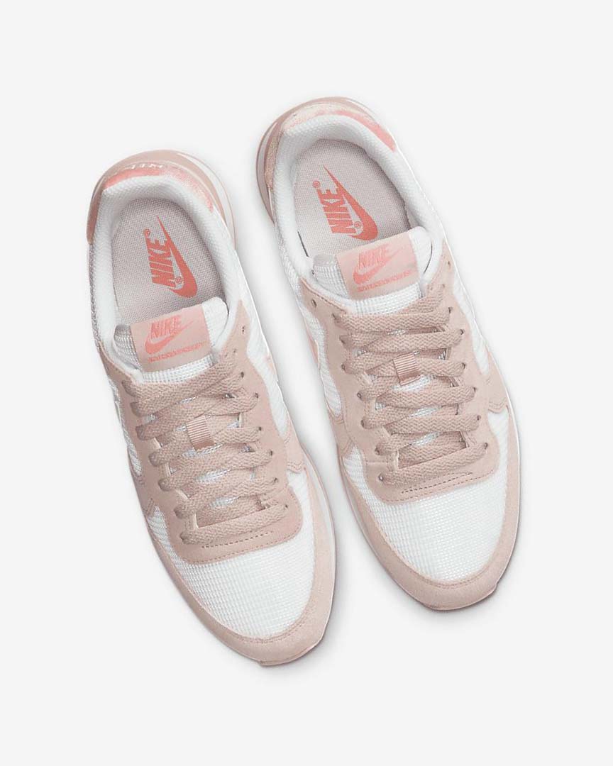 White / Khaki Grey / Light Nike Internationalist Women's Sneakers | CA_4584