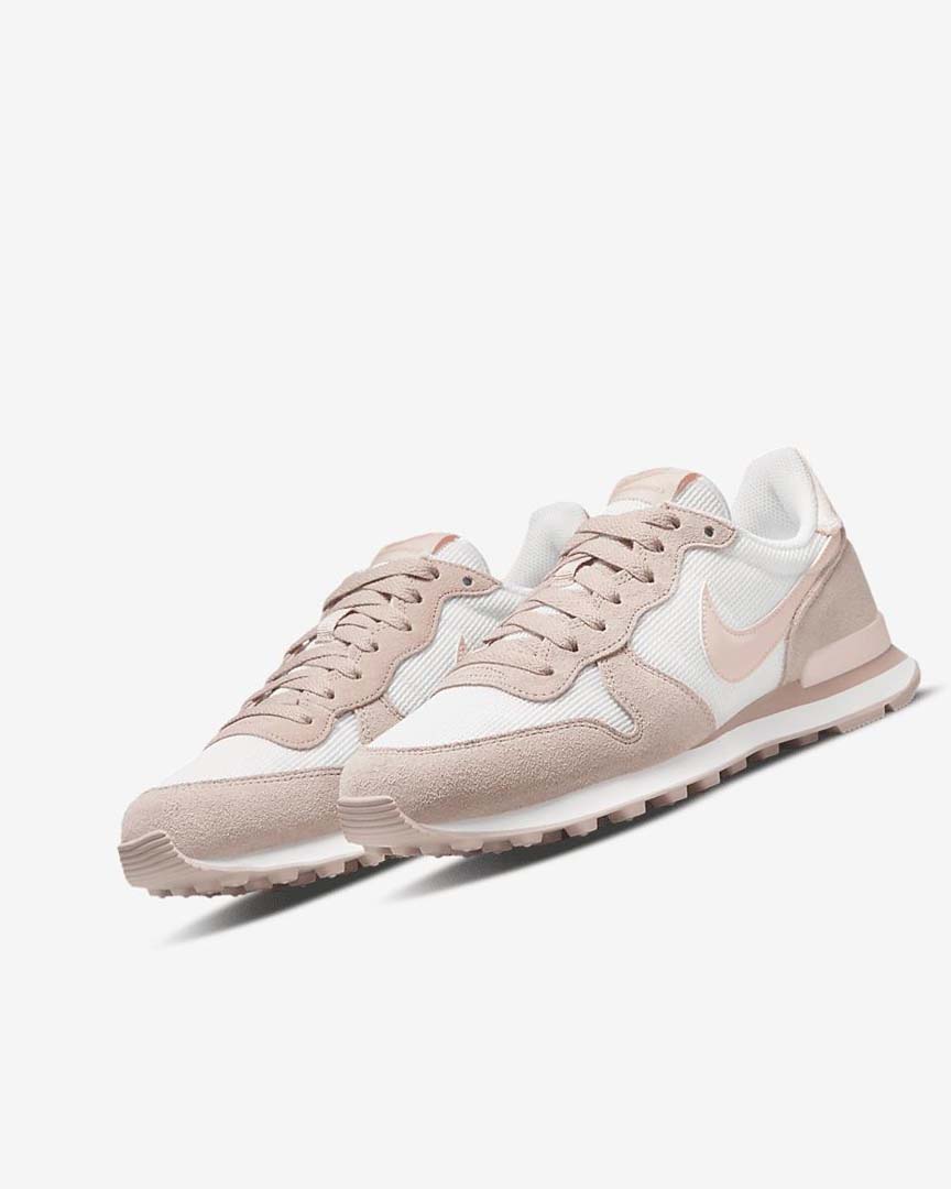 White / Khaki Grey / Light Nike Internationalist Women's Sneakers | CA_4584