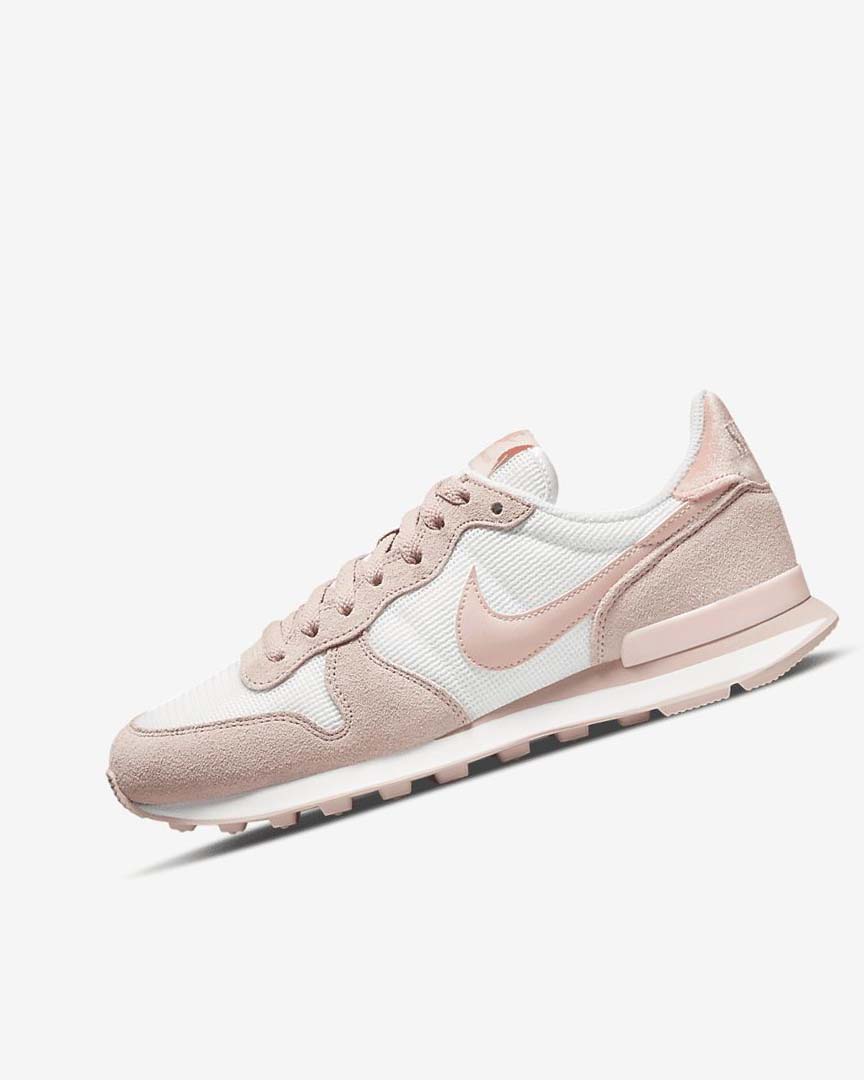 White / Khaki Grey / Light Nike Internationalist Women\'s Sneakers | CA_4584