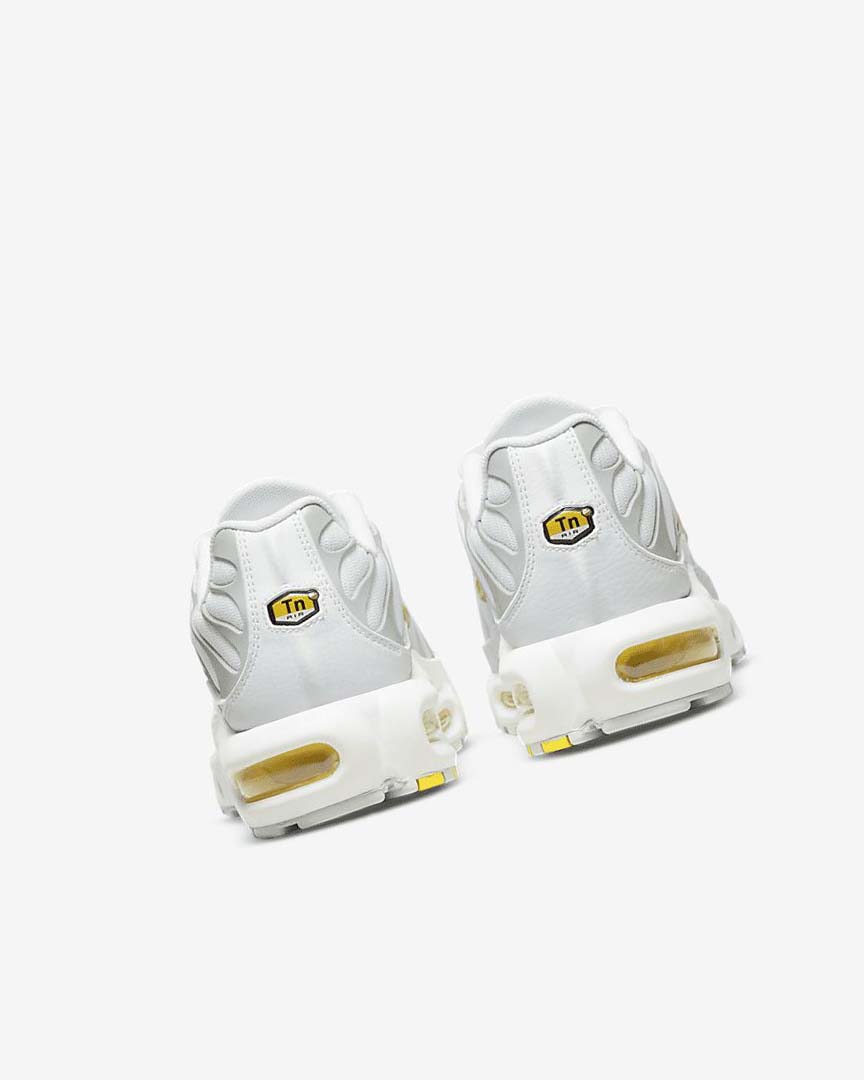 White / Light Beige Nike Air Max Plus Women's Sneakers | CA_5175