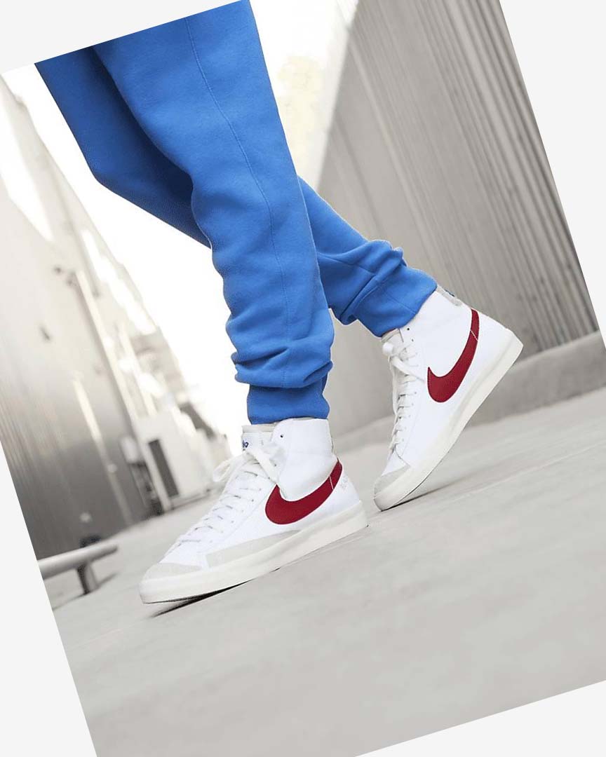 White / Light Grey / Red Nike Blazer Mid '77 Men's Sneakers | CA_4970