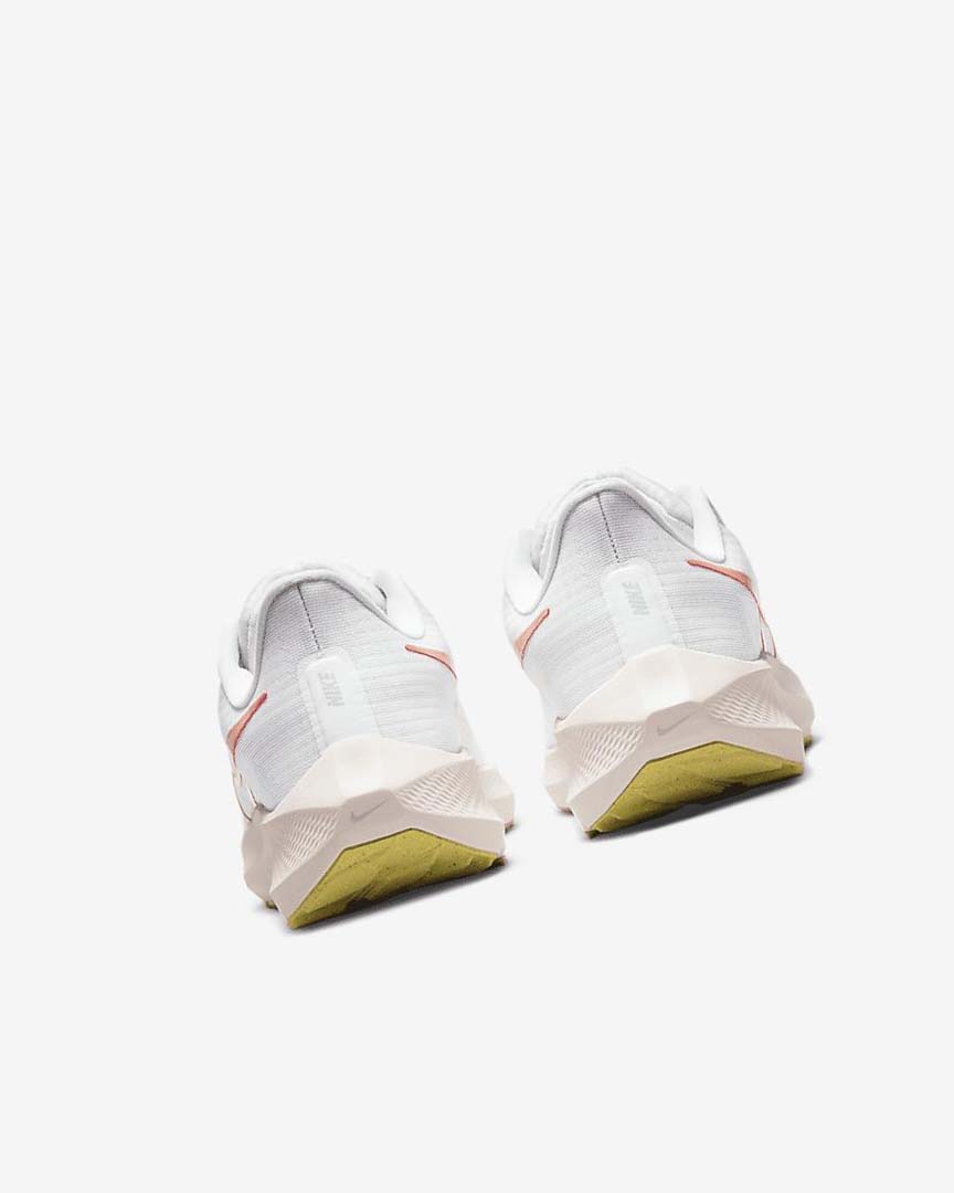 White / Light Nike Air Zoom Pegasus 39 Women's Running Shoes | CA_4991