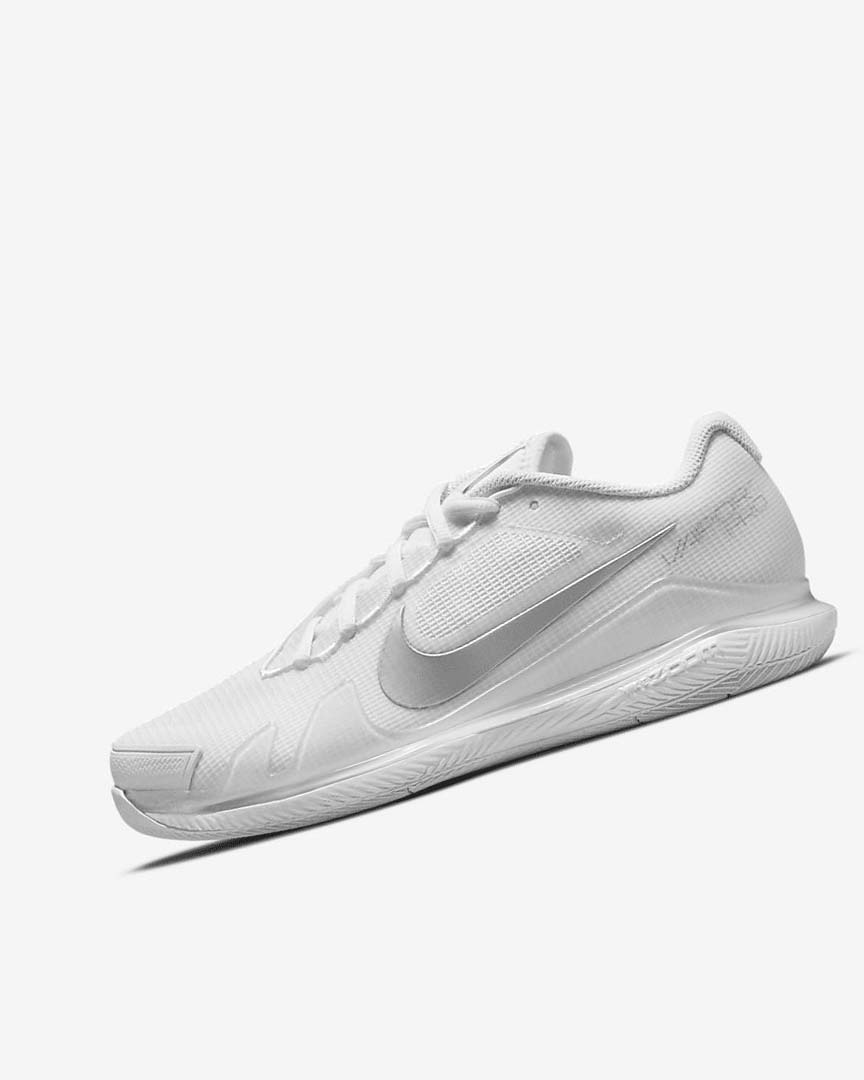 White / Metal Silver Nike Court Air Zoom Vapor Pro Women\'s Tennis Shoes | CA_4771