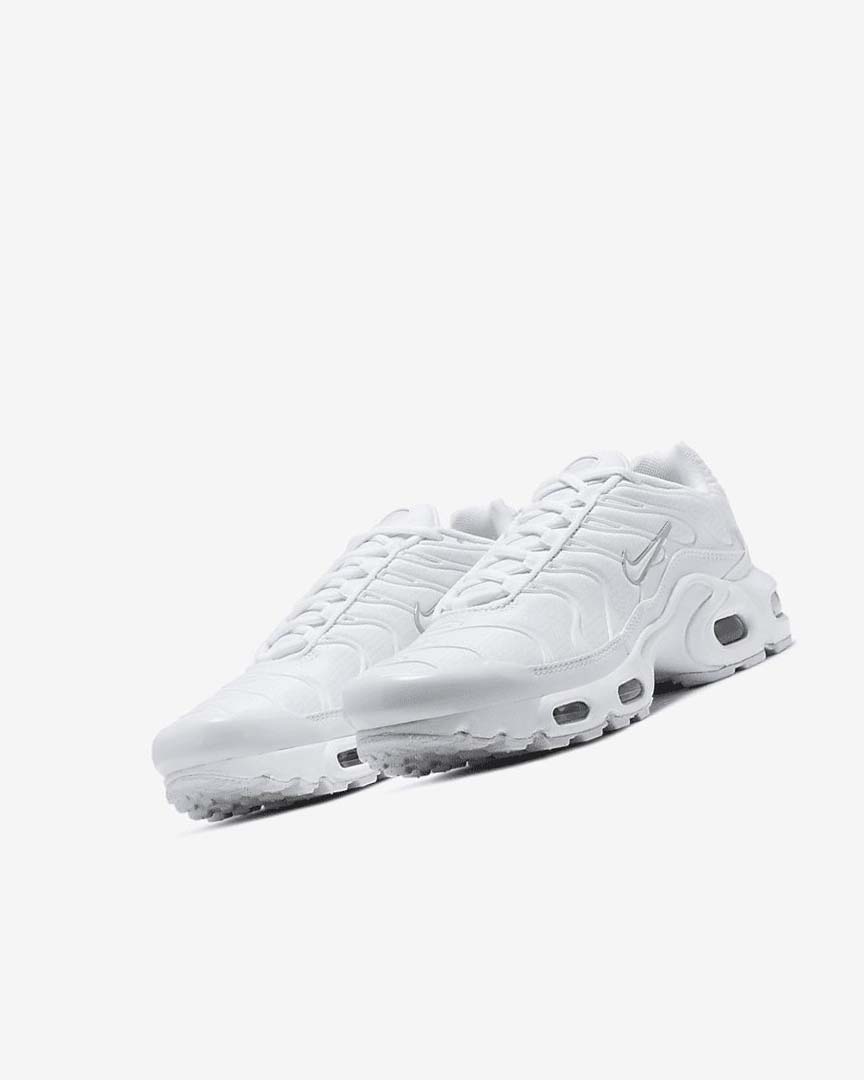 White / Metal Silver / White Nike Air Max Plus Boys' Sneakers | CA_4996