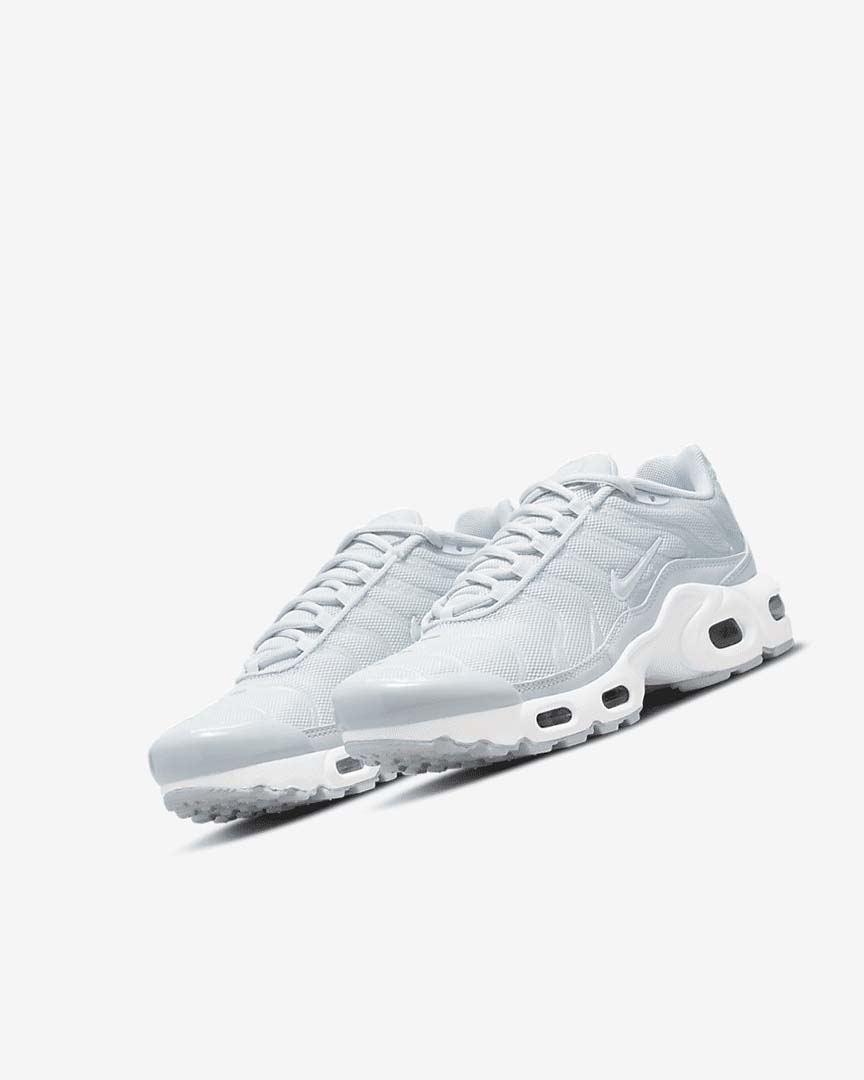 White Nike Air Max Plus Girls' Sneakers | CA_2957