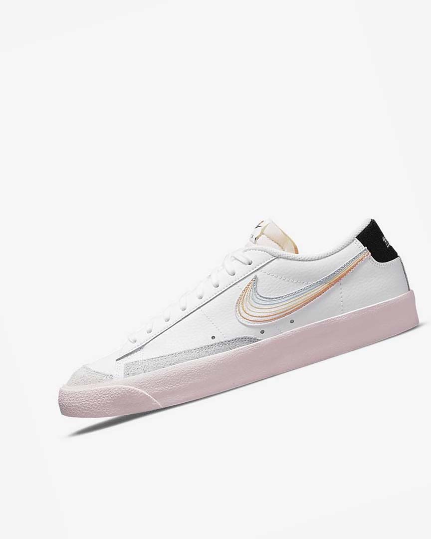 White Nike Blazer Low \'77 Vintage Be True Men\'s Sneakers | CA_1117