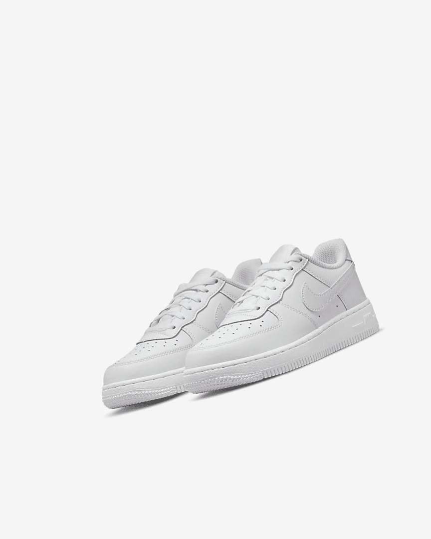 White Nike Force 1 Boys' Shoes | CA_2591