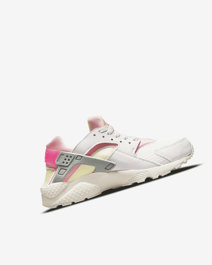 White Nike Huarache Run Boys' Shoes | CA_2933