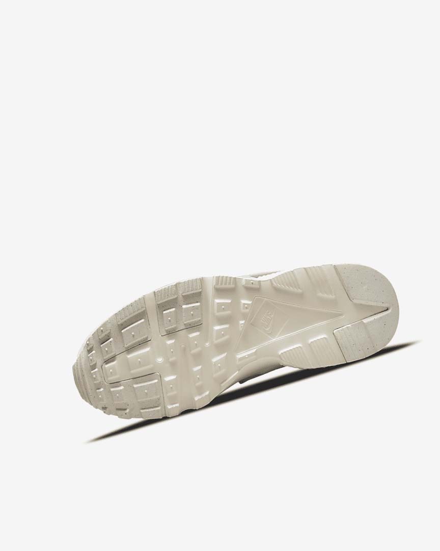 White Nike Huarache Run Girls' Shoes | CA_5489