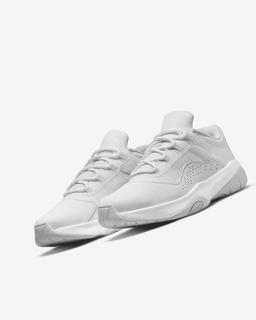 White / Platinum Nike Air Jordan 11 CMFT Low Men's Basketball Shoes | CA_2208