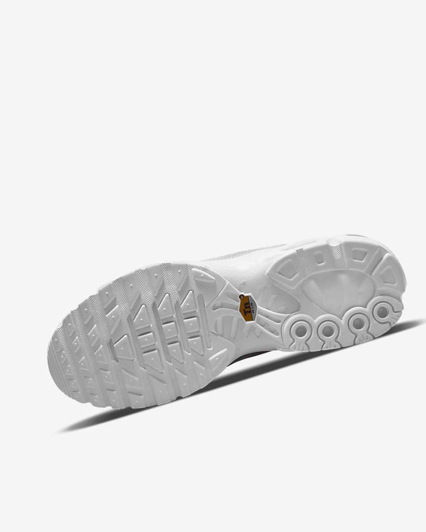 White / Platinum / White Nike Air Max Plus Women's Sneakers | CA_5025