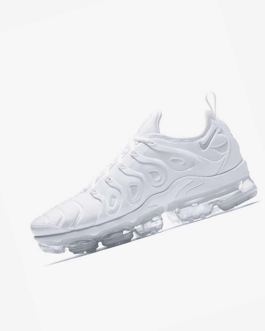 White / Platinum / White Nike Air VaporMax Plus Men\'s Sneakers | CA_5358