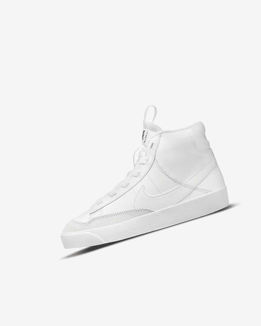 White / White / Black / White Nike Blazer Mid \'77 SE Dance Boys\' Sneakers | CA_4682
