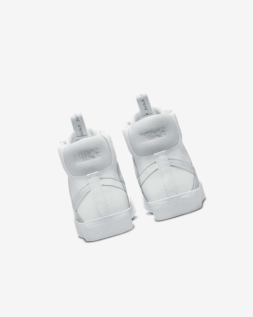 White / White / Blue Grey Nike Blazer Mid '77 SE Dance Boys' Sneakers | CA_2814
