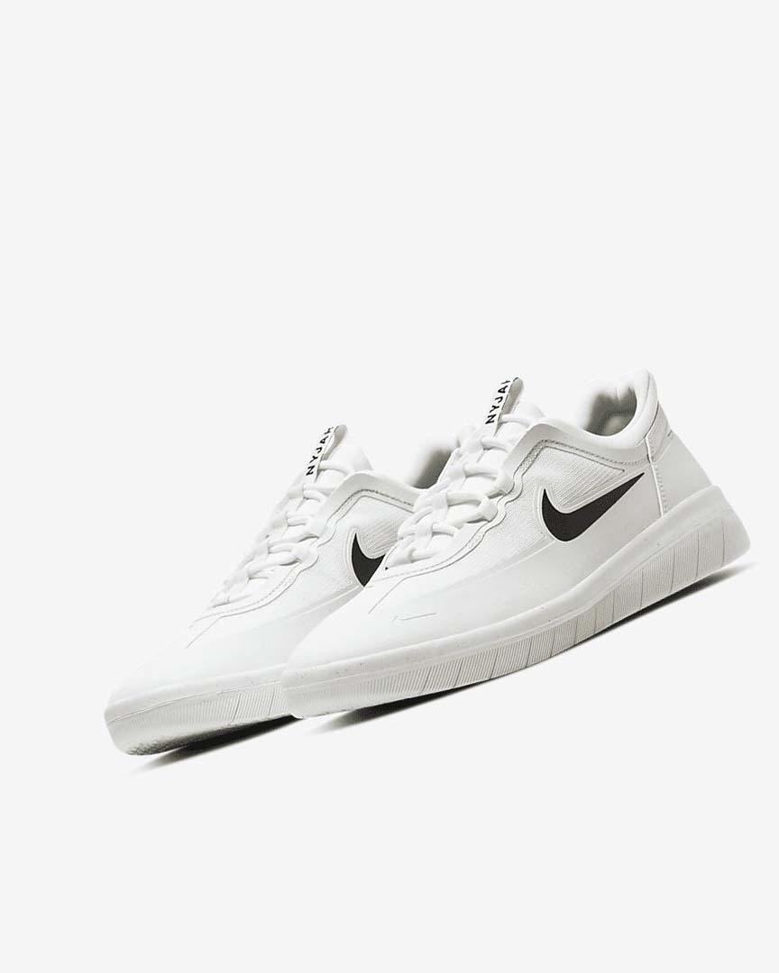 White / White / White / Black Nike SB Nyjah Free 2 Women's Skate Shoes | CA_3085