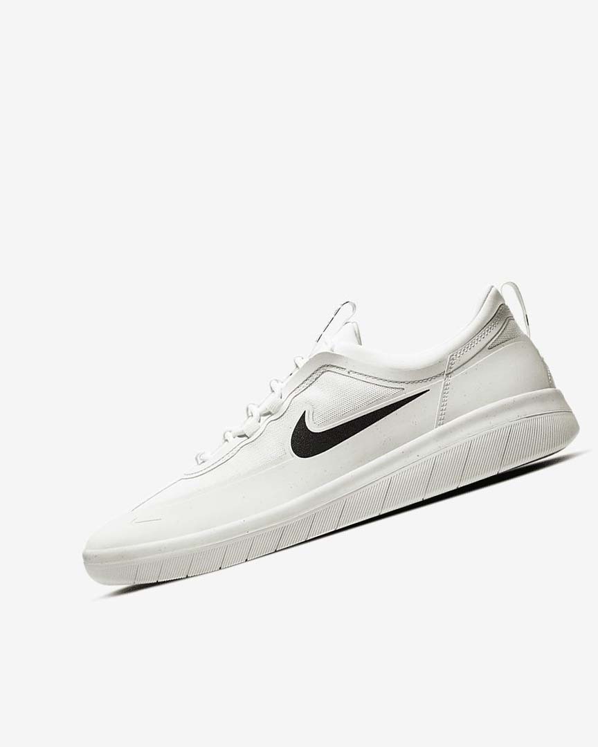 White / White / White / Black Nike SB Nyjah Free 2 Women\'s Skate Shoes | CA_3085