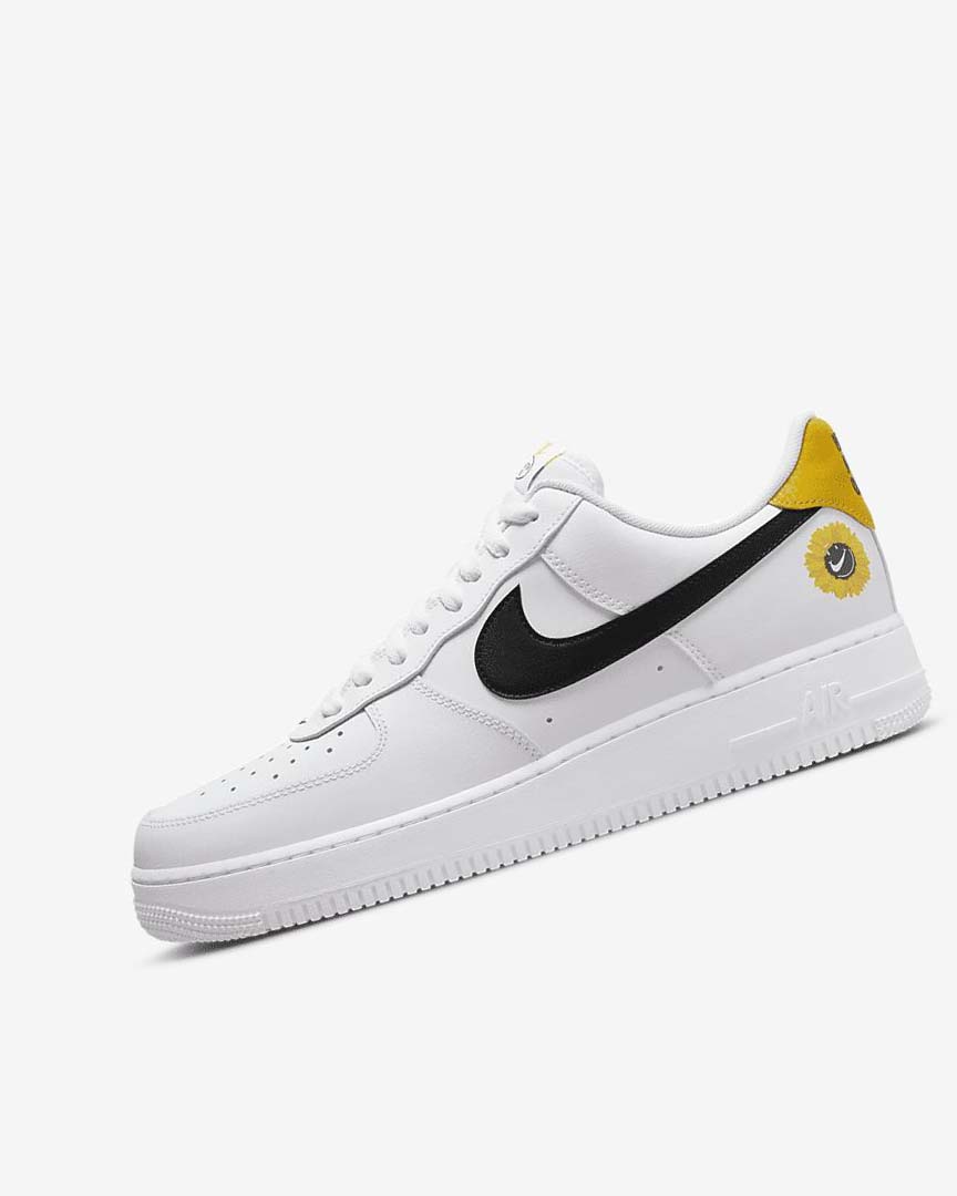 White / Yellow / Black Nike Air Force 1 \'07 LV8 Men\'s Sneakers | CA_4972