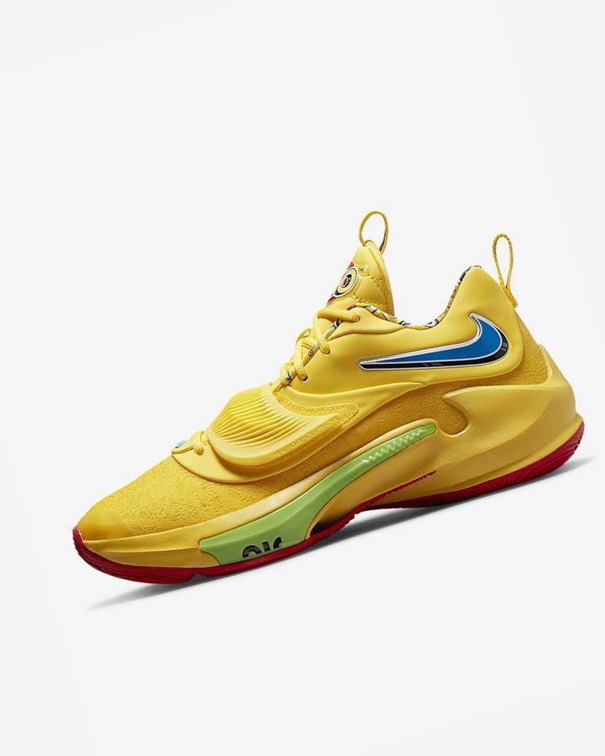 Yellow / Red Nike Zoom Freak 3 Men\'s Basketball Shoes | CA_2280
