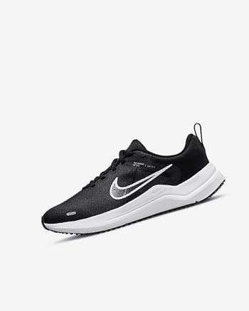 Black / Dark Grey / White Nike Downshifter 12 Boys' Running Shoes | CA_5540