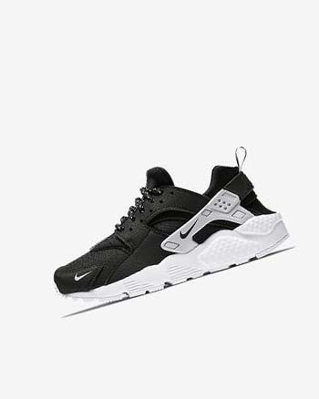Black / White / Black Nike Huarache SE Boys' Shoes | CA_5446