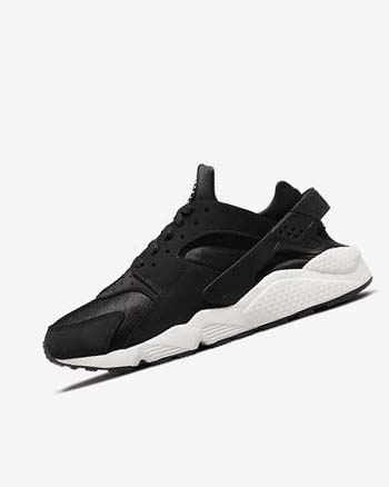 Black / White Nike Air Huarache LE Men's Sneakers | CA_4843