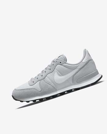 Grey / Platinum / Black / White Nike Internationalist Women's Sneakers | CA_2315