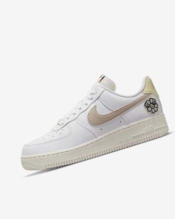 White / Blue / Pink Nike Air Force 1 '07 SE Women's Sneakers | CA_2940