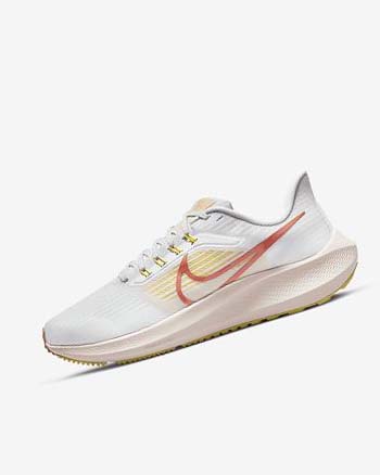 White / Light Nike Air Zoom Pegasus 39 Women's Running Shoes | CA_4991
